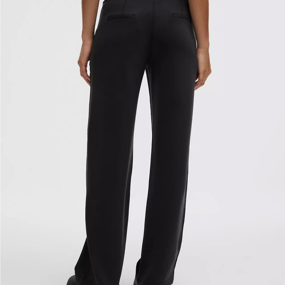 lululemon Softstreme Pintuck Mid-Rise Pant, Regular - Picture 2 of 7